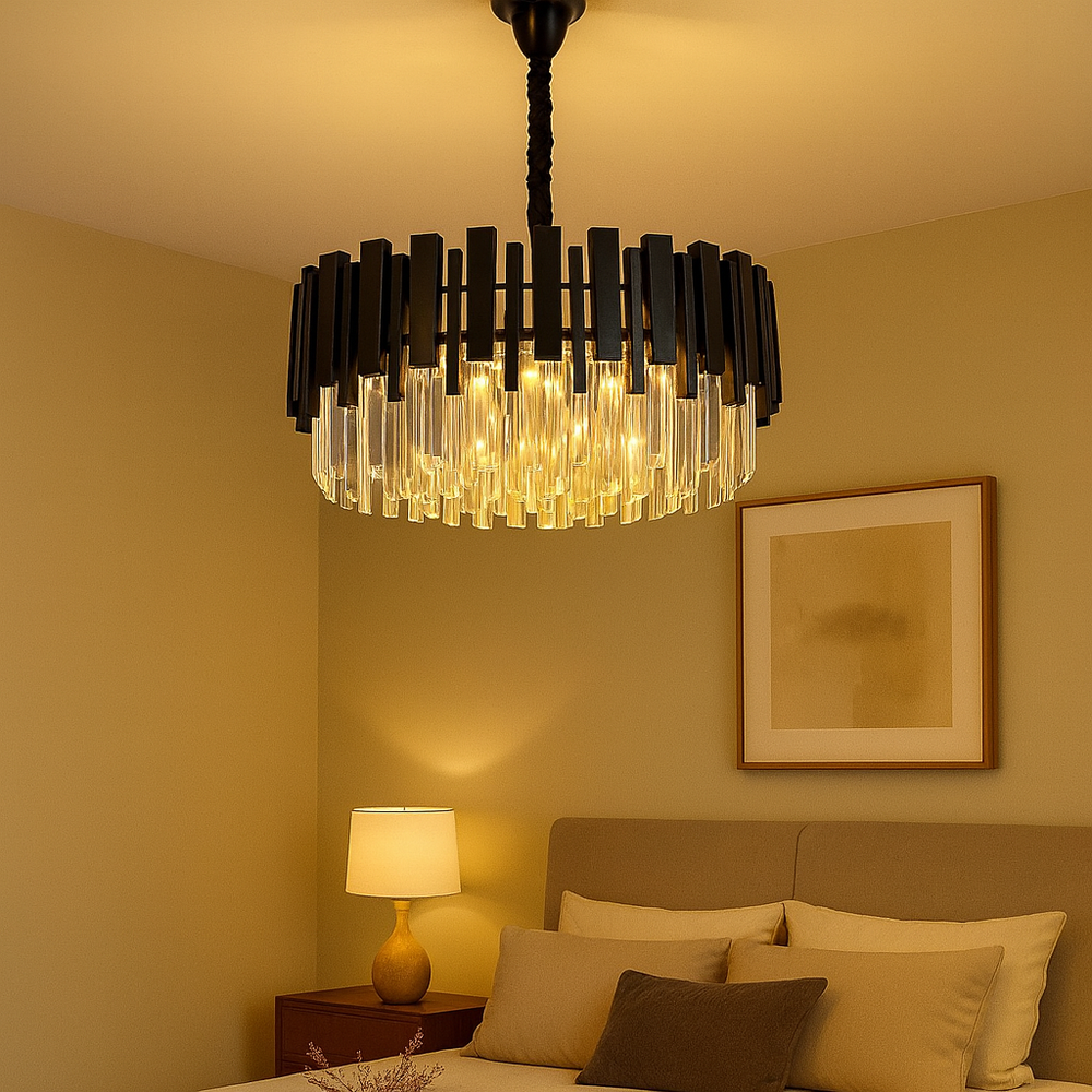 Candelabru rotund negru Ø50 cm cu cristale, 8 surse E27, lumina ambientala moderna pentru dormitor generos.