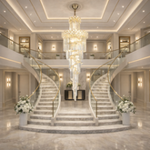 Candelabru auriu Ø600 H1800 cu 18 E27, suspendat, finisaj premium, ideal pentru scari interioare inalte si spatii elegante