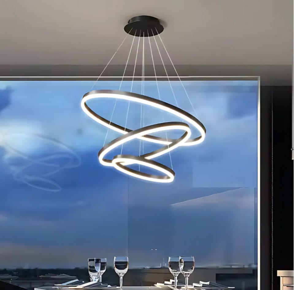 Lustra LED trei cercuri negru mat 140W cu telecomanda, punct focal dramatic pentru living