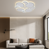 Lustra LED 26075/4+4WH+BK 136W cu lumina reglabila 3000–6500K, ideala pentru living modern, oferind iluminare uniforma si control prin telecomanda.