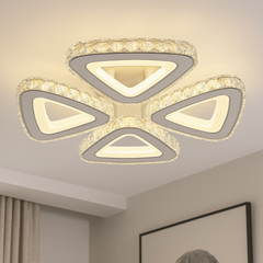 Lustra LED rotunda 104W cu lumina reglabila 3000K-6500K si telecomanda, montata in living modern pentru iluminare puternica, uniforma si eleganta