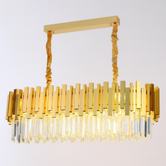 Candelabru rotund auriu mat cu cristale, 8 surse E27, lumina eleganta si decorativa pentru dormitor generos.