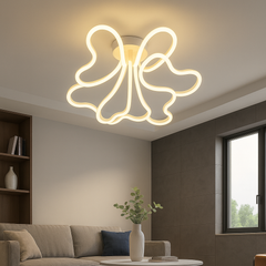 Lustra LED cu design floral ondulat, 240W si lumină reglabila, iluminand un living modern, controlata usor prin telecomanda.
