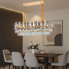 Candelabru rotund cu cristale Ø800×350 mm, 8xE27, decorand o zona de dining luxoasa, cu iluminare spectaculoasa si accente cristaline.
