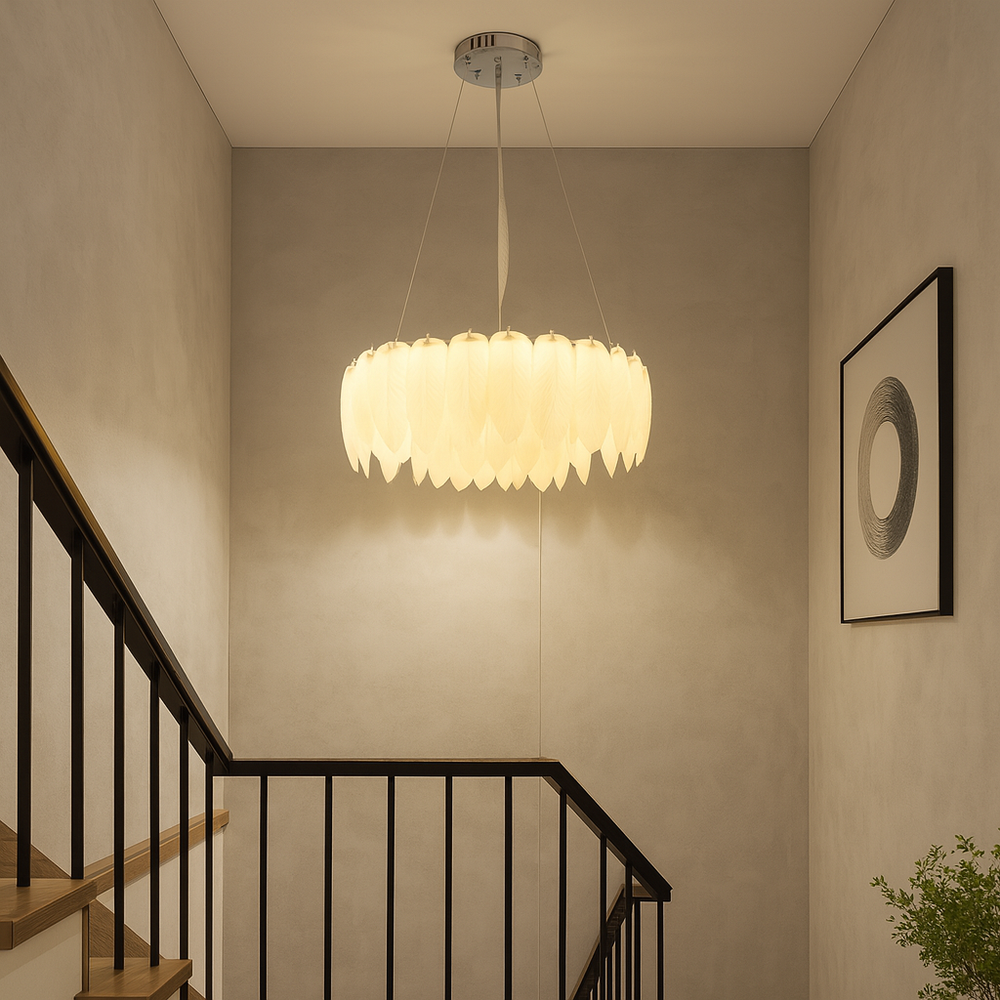 Candelabru LED liniar auriu 500 mm cu cristale verticale, montat in casa scarii moderna, iluminare LED 96W, efect decorativ glam