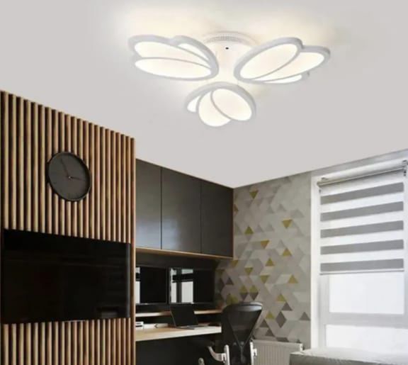 Lustra LED 8101-3 66W cu design floral modern si lumina reglabila, ideal a pentru birouri elegante si luminoase