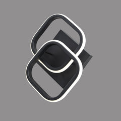 Lustra LED neagra cu doua patrate 36W, montata pe tavan in coridor modern, lumina reglabila 2800K–6500K, design geometric minimalist.