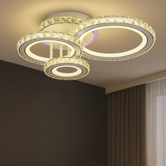 Lustra LED 19375/4WH 134W cu lumina reglabila si telecomanda, ideala pentru livinguri moderne unde se doreste iluminare puternica si eleganta.